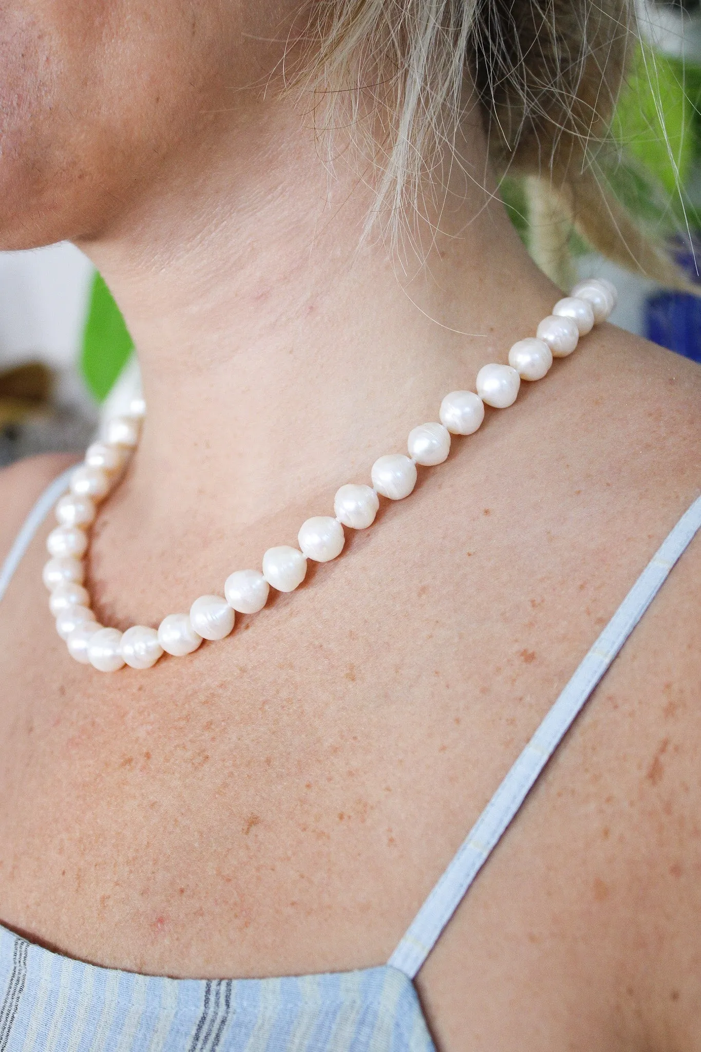 Freshwater Pearls Magnet Necklace- (2 styles)