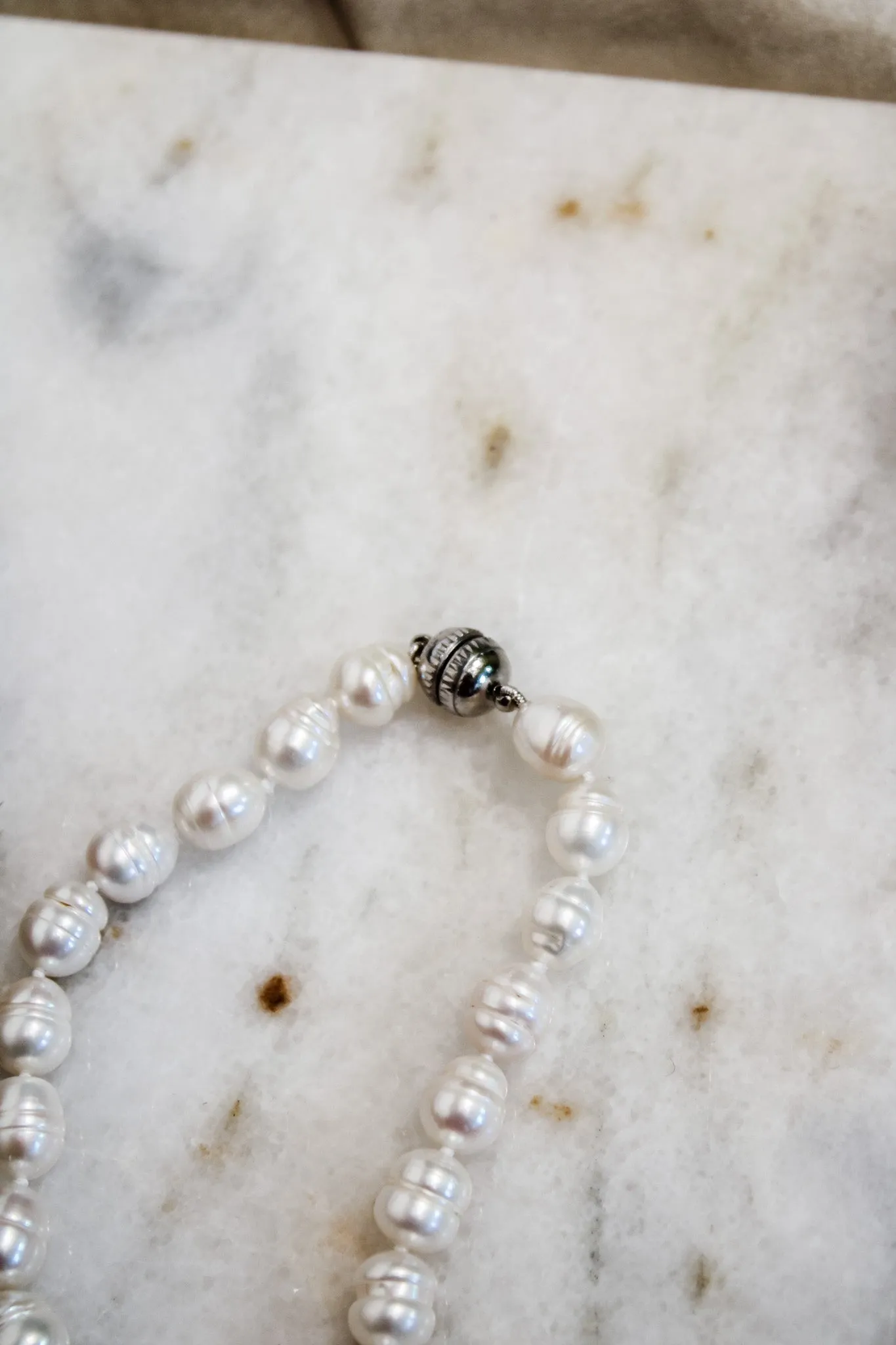 Freshwater Pearls Magnet Necklace- (2 styles)