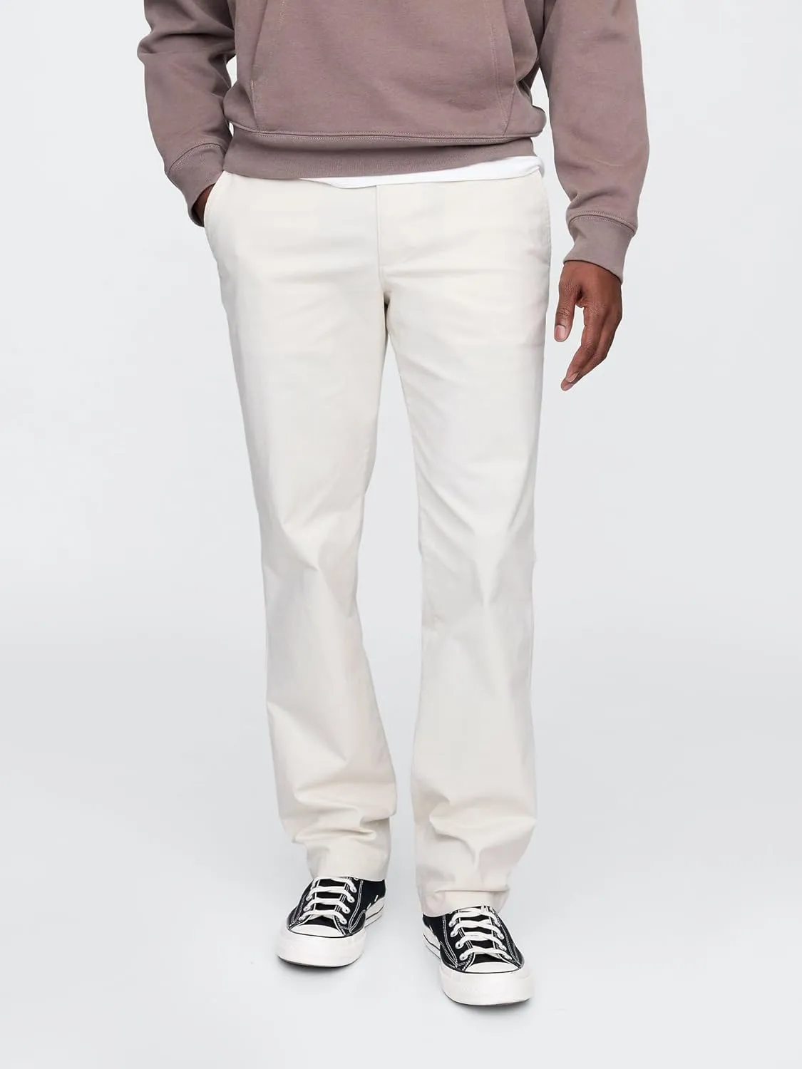 GAP Men's Essential Straight Fit Khaki Chino Pants