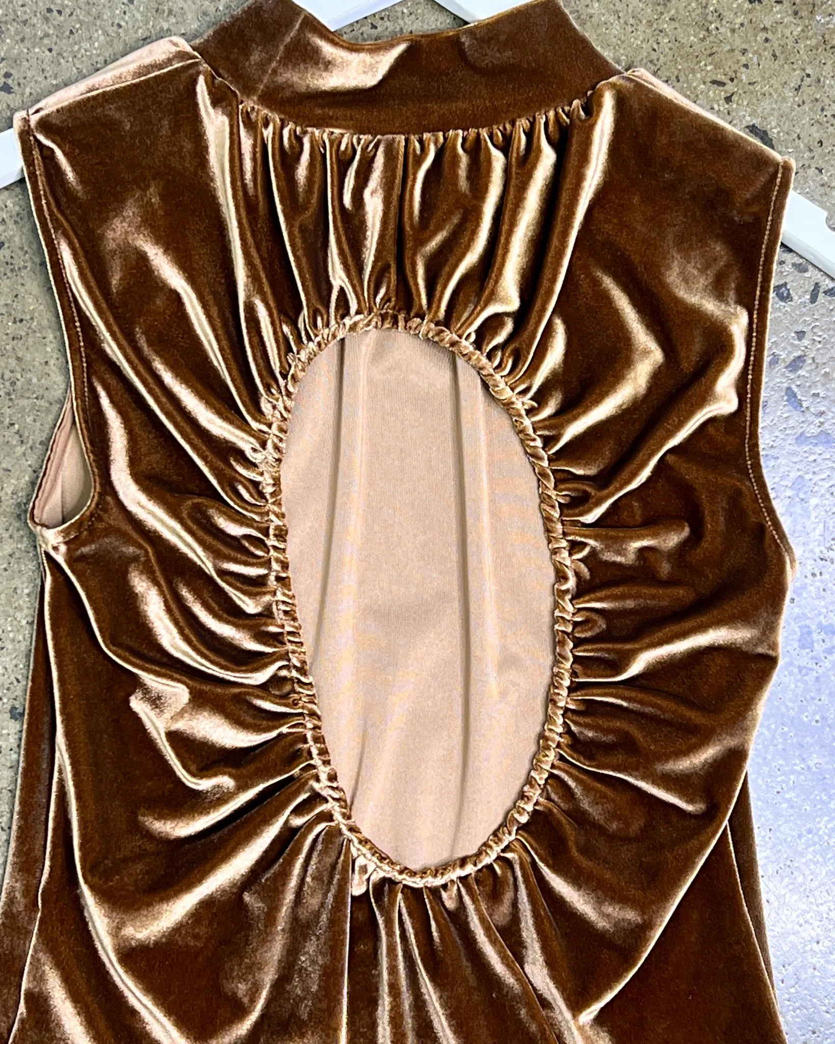 Size M - P.A.M. Deep Minx Varg 2.0 Velour Cut-Out Tank Top