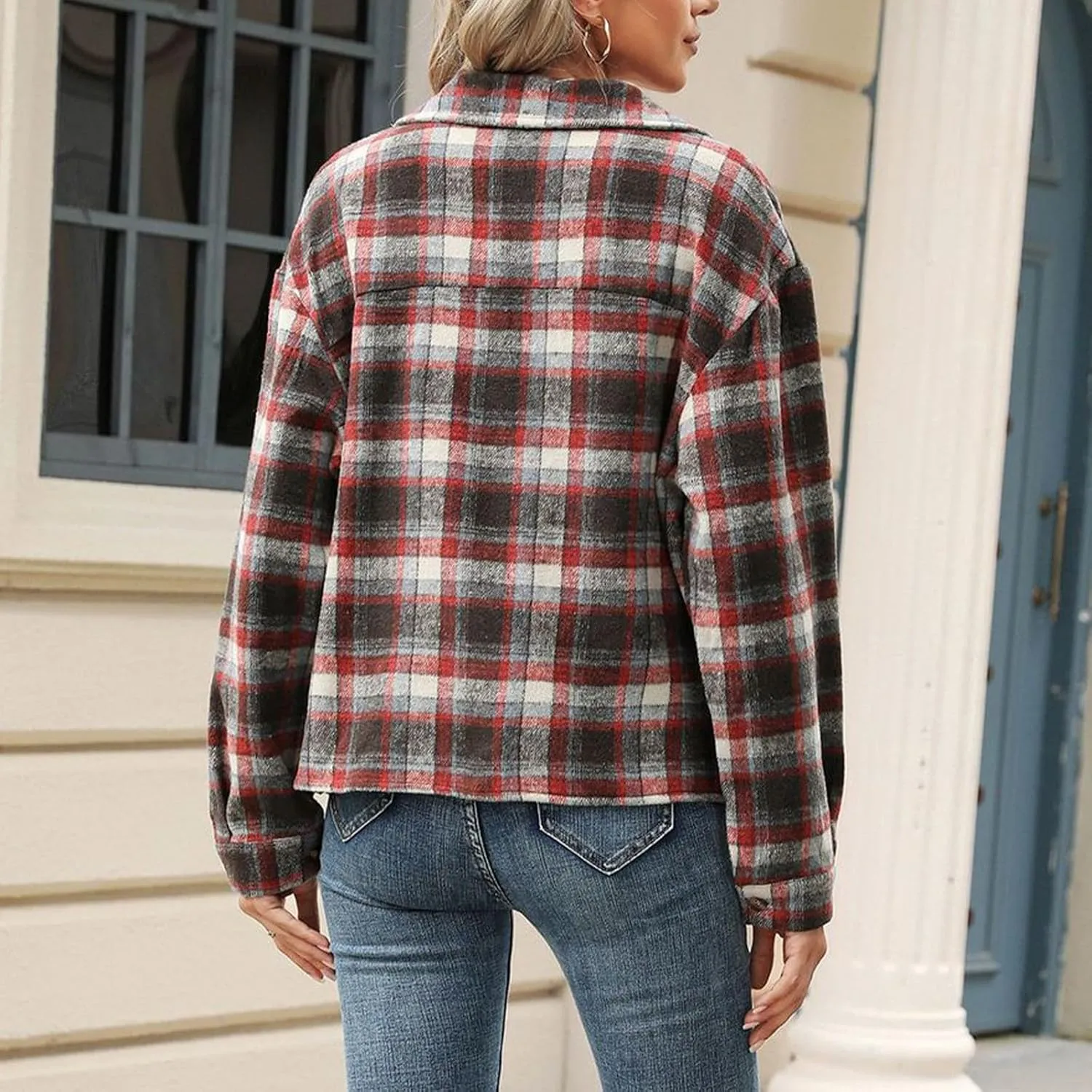 Women's Flannel Jacket Shirts Plaid Button Down Casual Coats 2024 Trendy Fleece Lined Fall Outerwear with Pockets